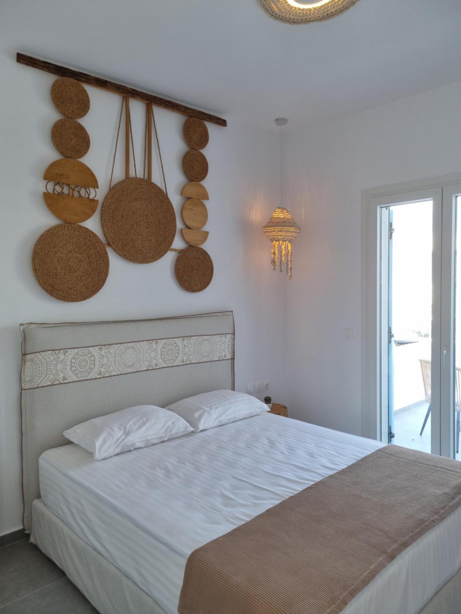Kryni Deluxe Houses Adamantas  Oda fotoğraf